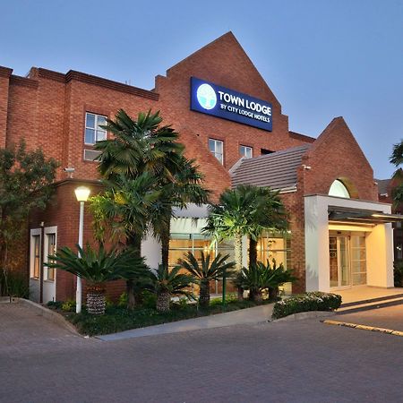 Town Lodge Menlo Park Pretoria Exterior photo
