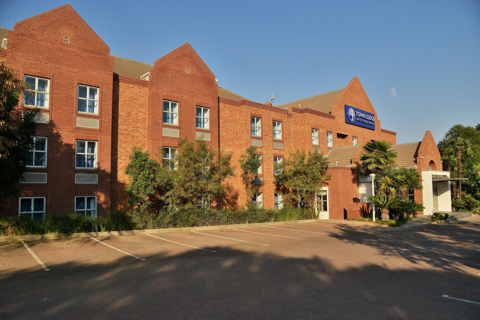 Town Lodge Menlo Park Pretoria Exterior photo