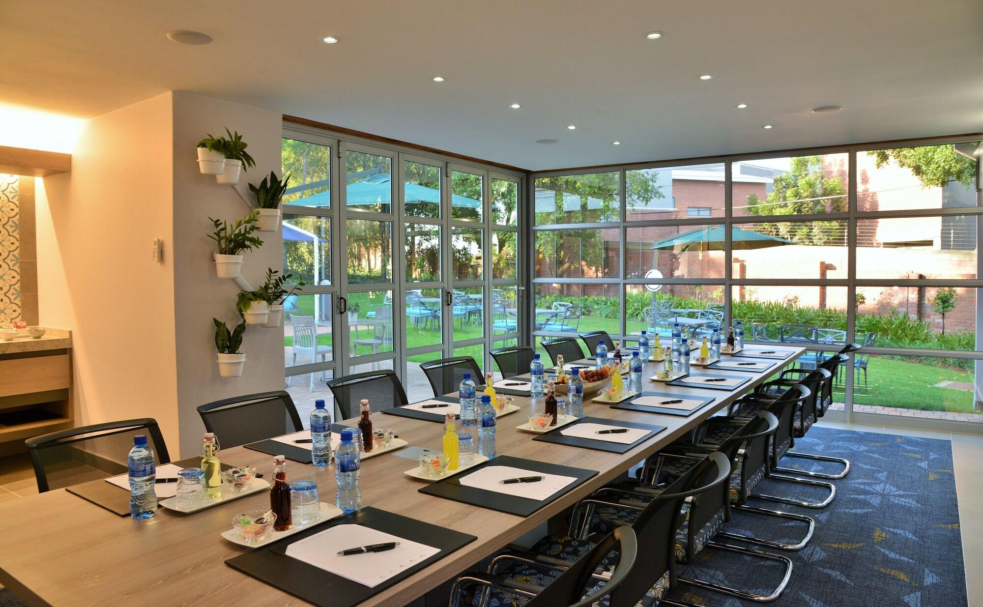 Town Lodge Menlo Park Pretoria Exterior photo