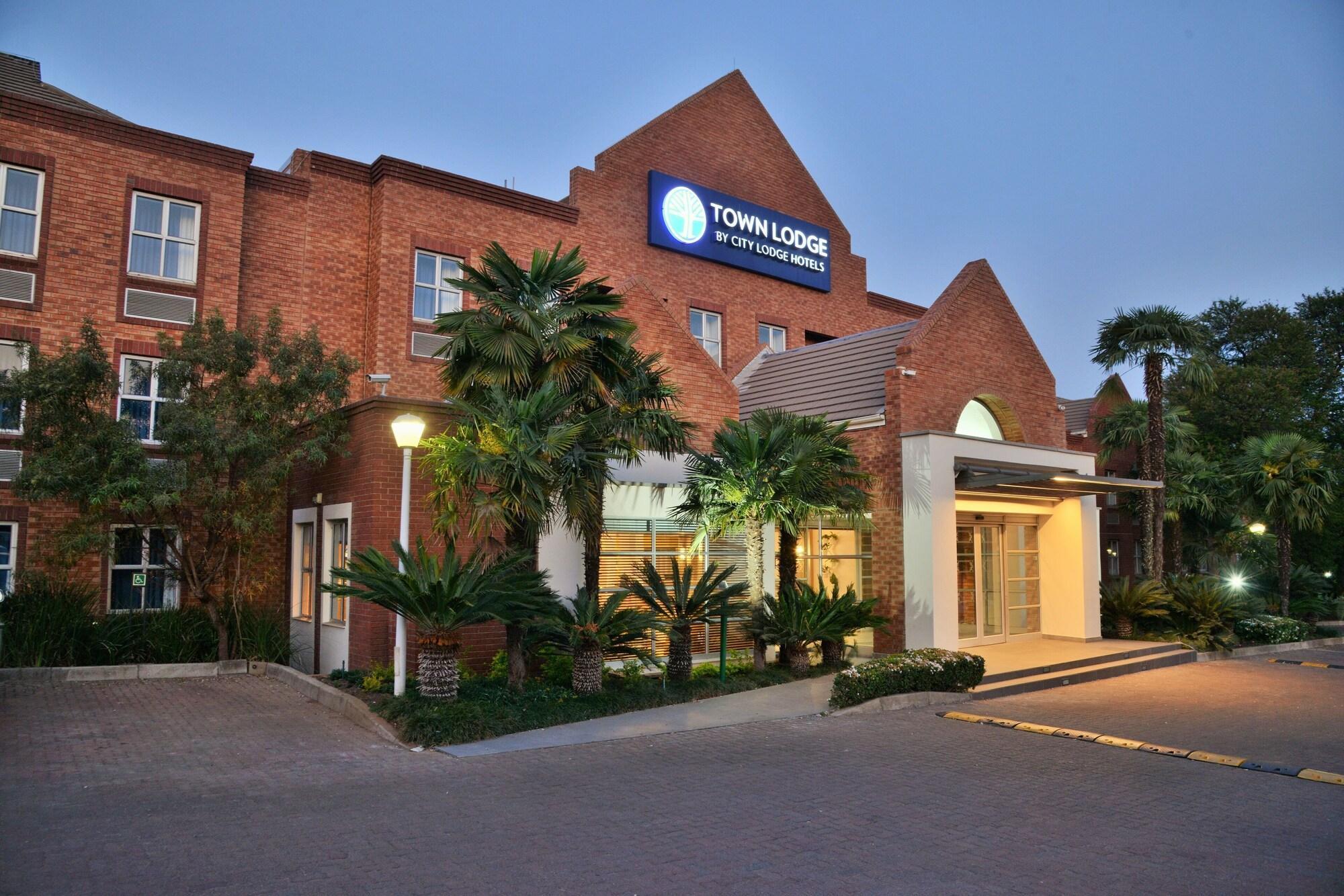 Town Lodge Menlo Park Pretoria Exterior photo