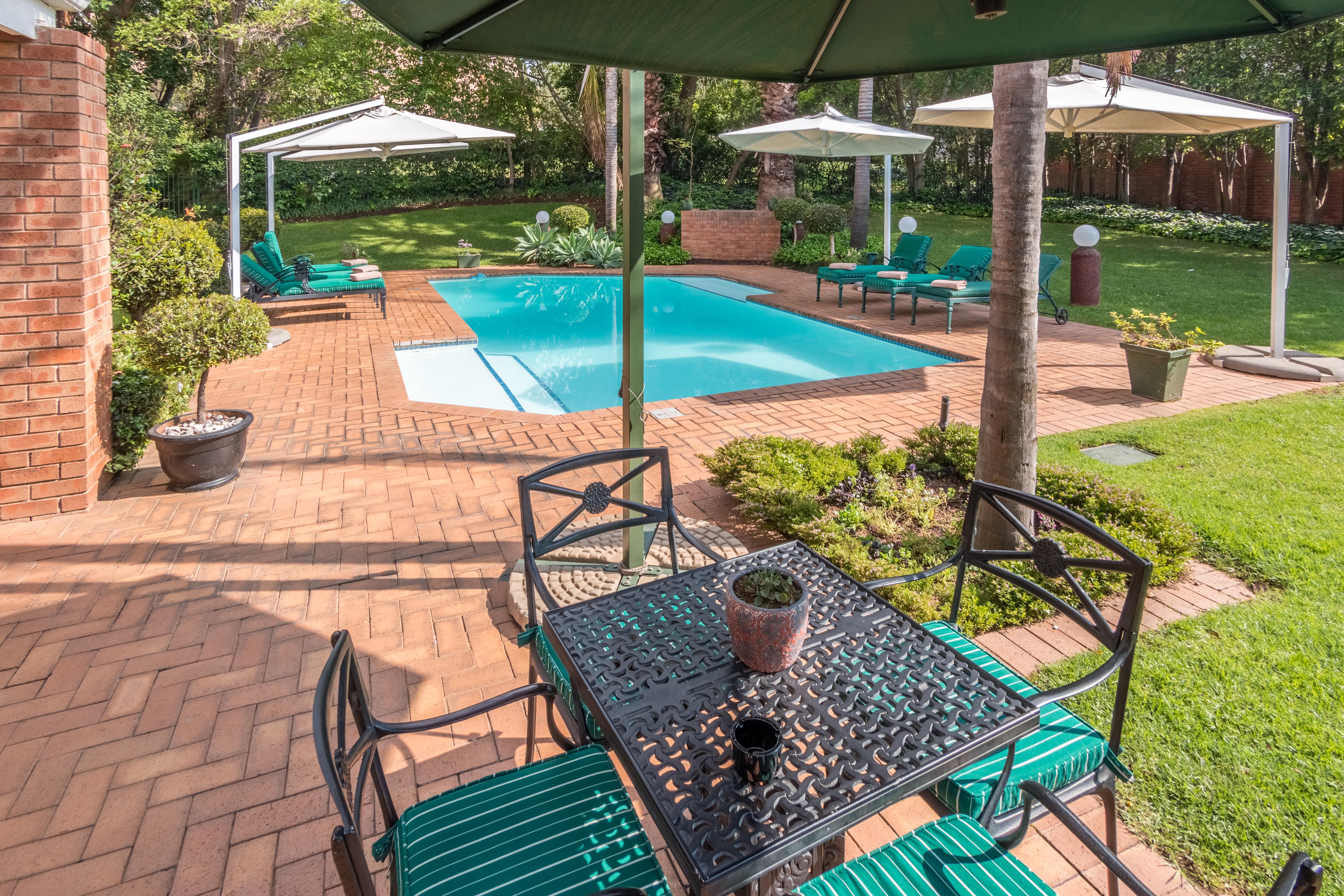Town Lodge Menlo Park Pretoria Exterior photo