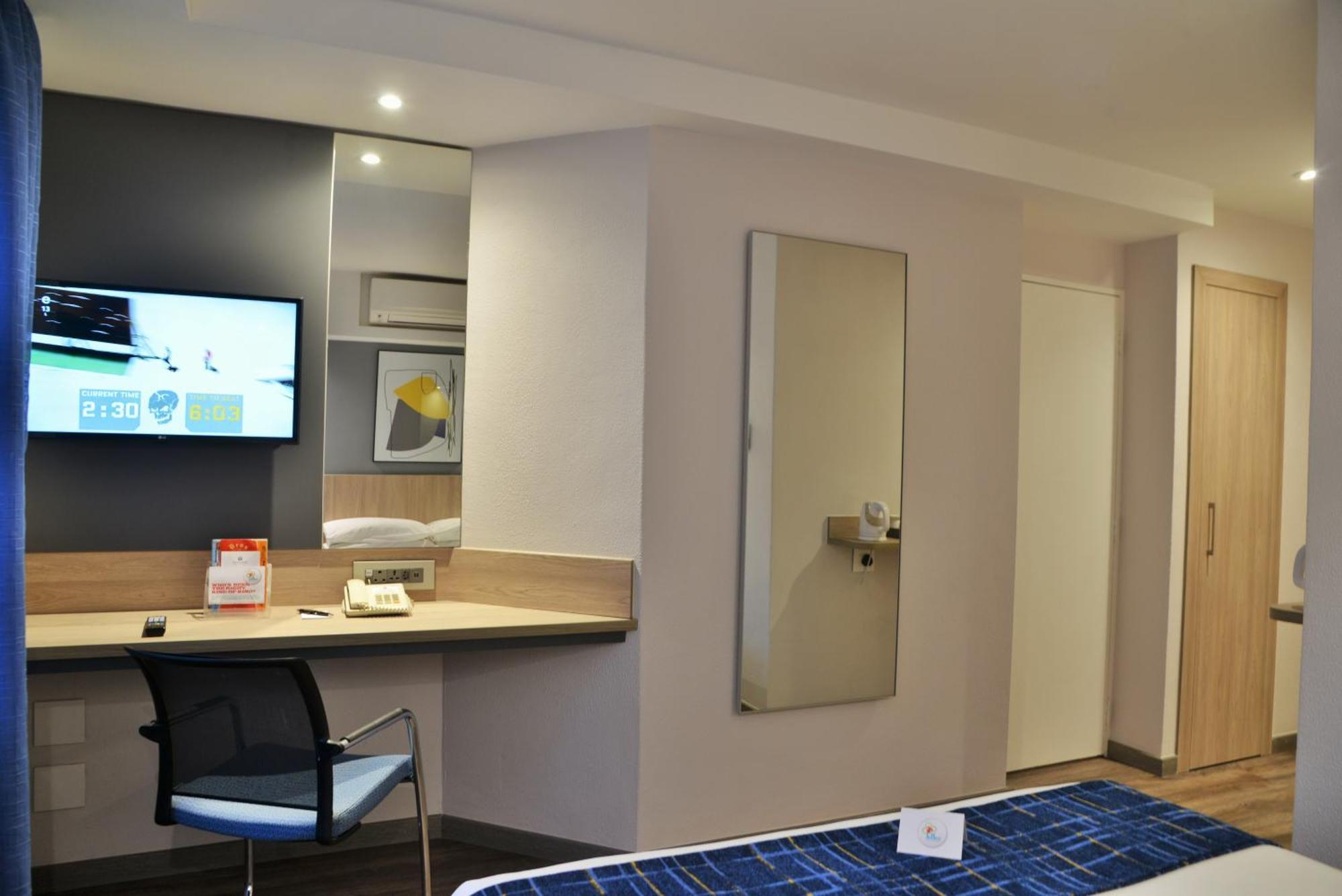 Town Lodge Menlo Park Pretoria Room photo