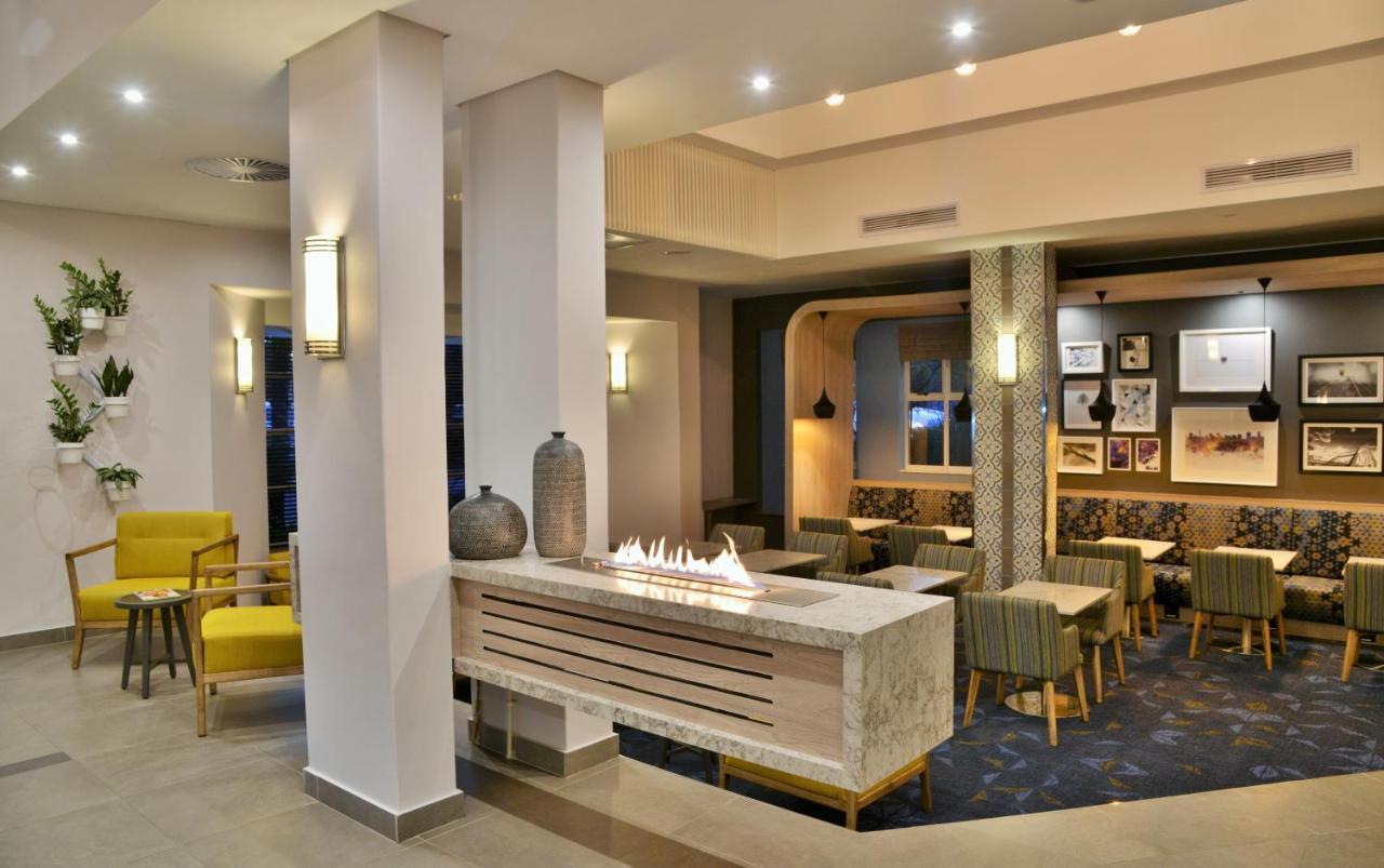 Town Lodge Menlo Park Pretoria Exterior photo